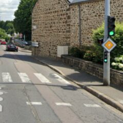 Attention ! feux tricolores en panne. Soyez prudent